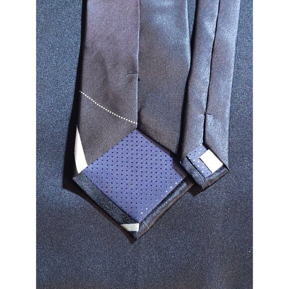 Elegant Pierre Cardin Men's Silk Tie With Modern Wave Pattern In Black & Gray - Picture 7 of 10